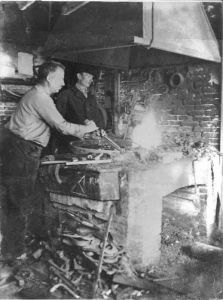 Hans - 15